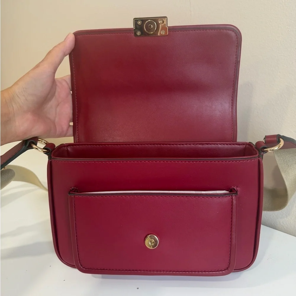 Michael Kors Bradshaw Medium Leather Messenger Bag NWT
